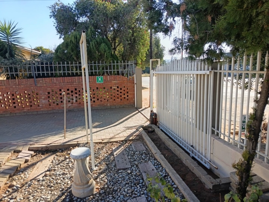 5 Bedroom Property for Sale in New Park Northern Cape